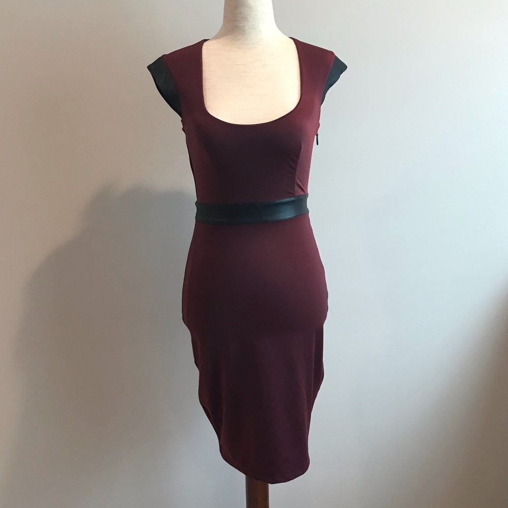 Wine Fitted Bebe Dress Faux Leather Detail - XXS